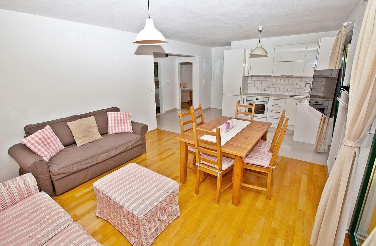 Apartments Roses Stobreč Kültér fotó